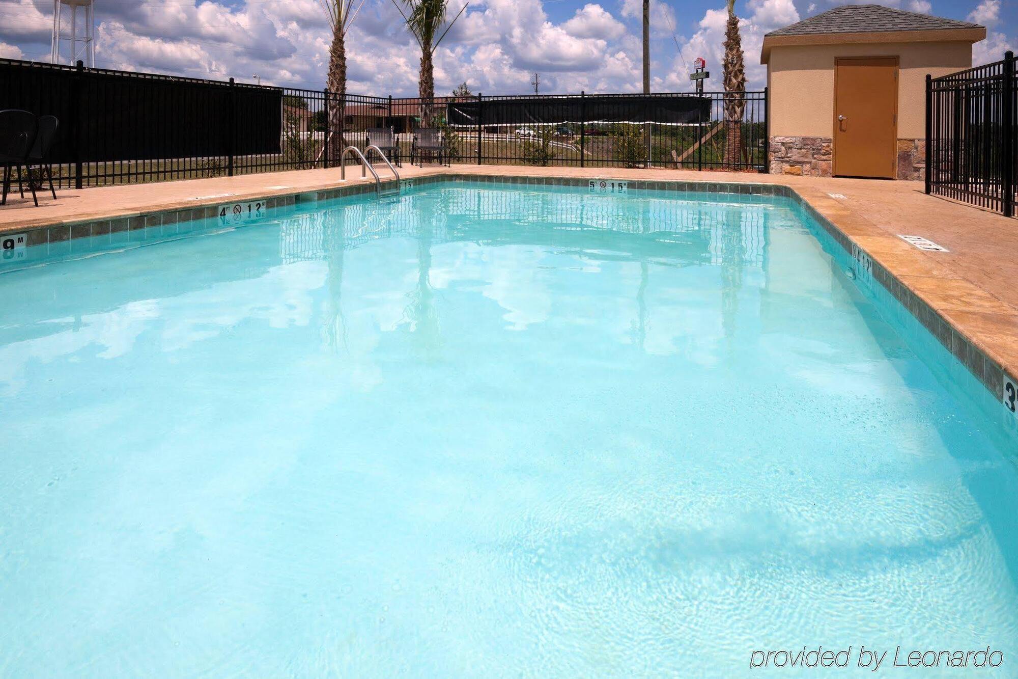 Holiday Inn Express Atmore By Ihg Eksteriør bilde